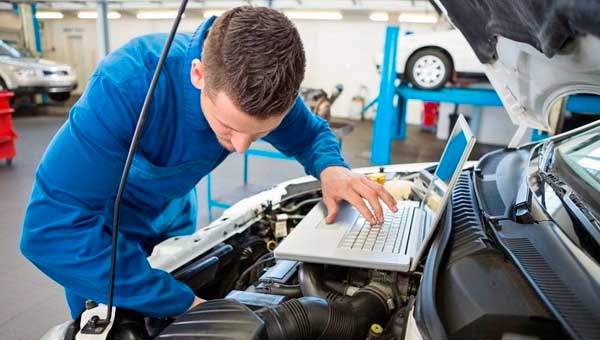 Почему машина дергается при переключении передач